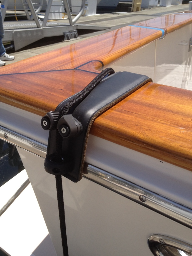 LRT Boat Fender Hook - Easy No-Knot Clip For 7/8" Rails - Made In USA (Model 214)